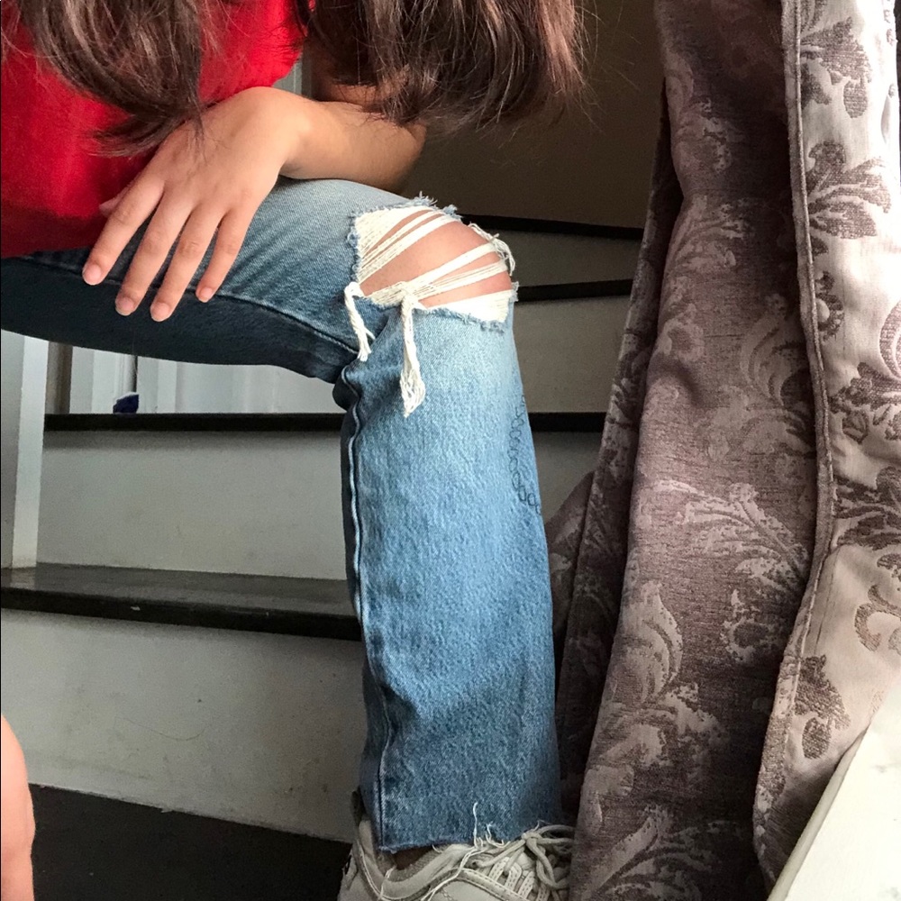 501 ripped levi’s boyfriend jeans